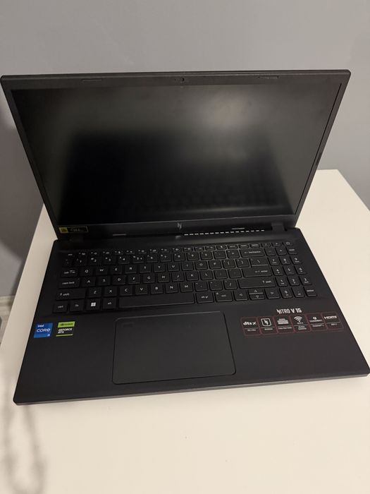 Laptop Nitro v15