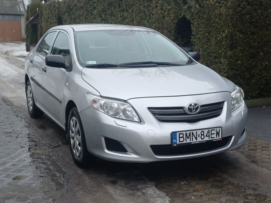 Toyota Corolla  Polski Salon Serwis