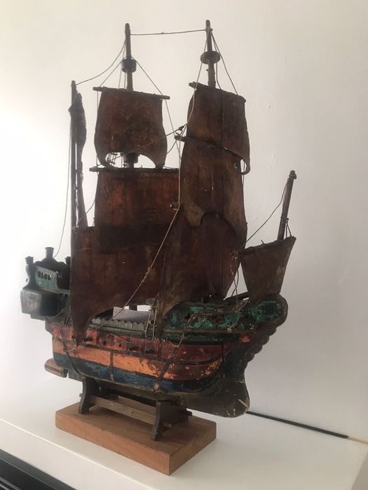Linda miniatura Barco ,