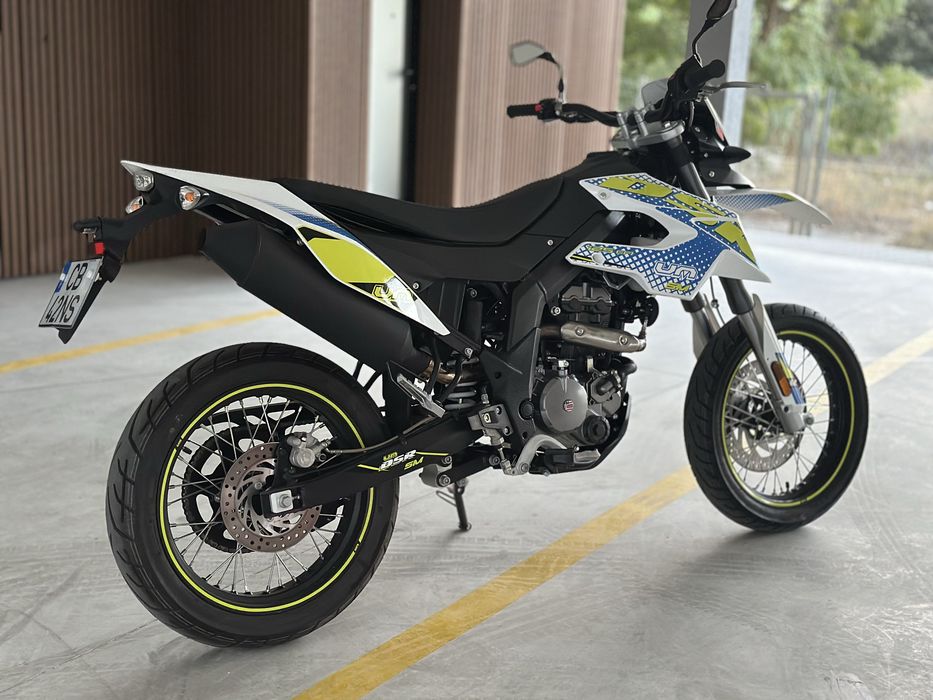 UM DSR SM 125cc - 2026