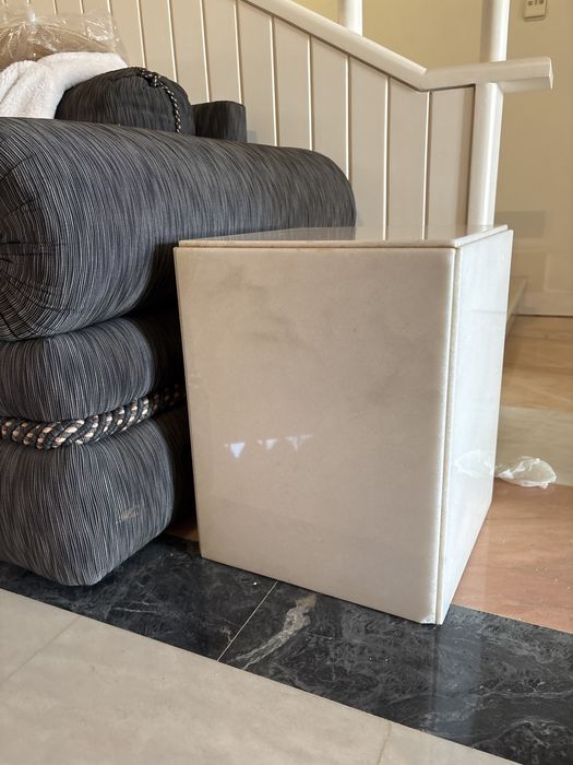 Mesa de apoio de Marmore em excelente estado