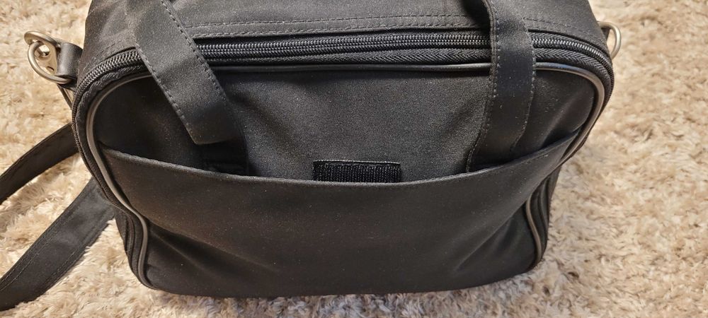 Torba organizer, wisząca kosmetyczka podróżna.