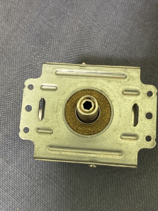 Магнетрон микроволновки Daewoo 2M218