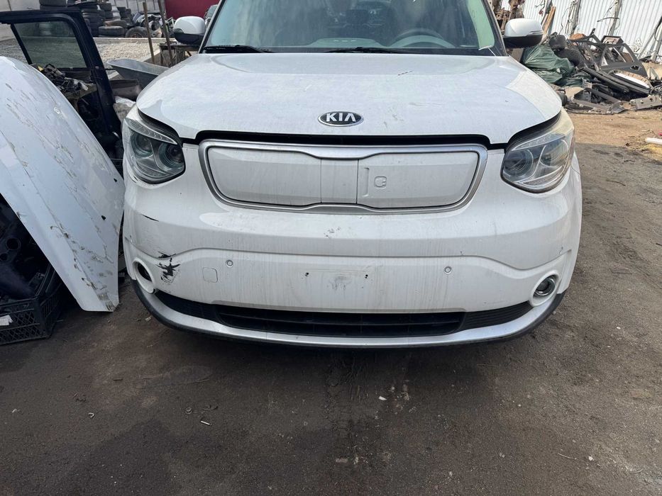 Кришка багажника Kia Soul EV ляда гарантія на запчастини