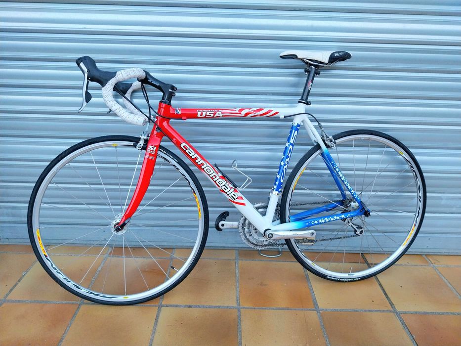 Bicicleta de estrada Cannondale Caad 5