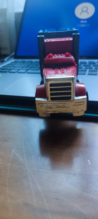 Вантажівка Hot Wheels Хот Вілс Шалене зіткнення червоно-синій