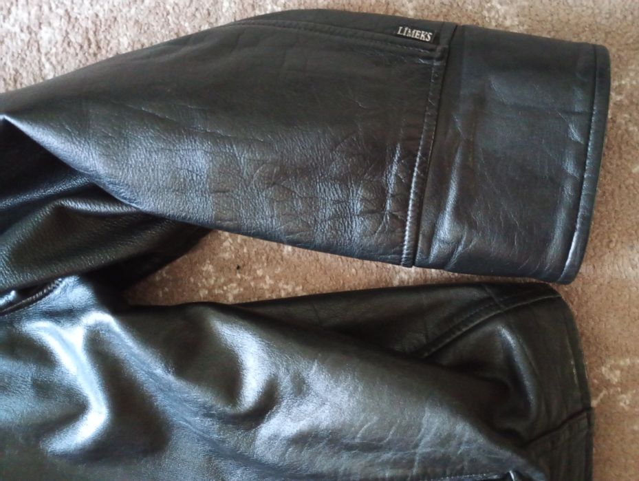 Натуральна шкіряна куртка