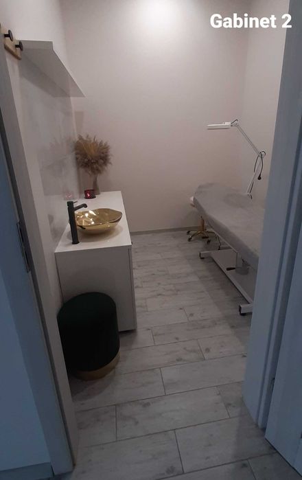 Wynajem gabinetu i stanowiska do makijażu w salonie kosmetycznym