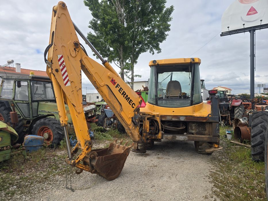 Retroescavadora Fermec 860