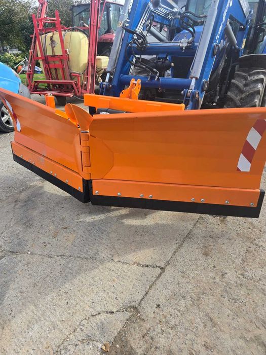 Pług do śniegu strzałka Volant hydrauliczny składany euro tuz 2,5-3,2m