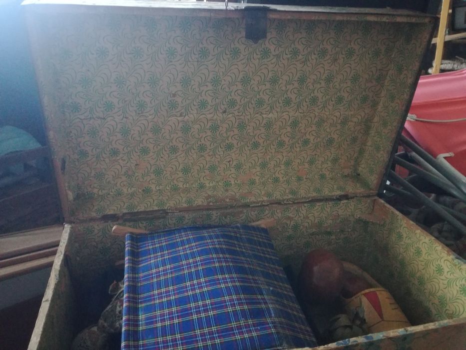 Arca baú antigo...64584572002946122