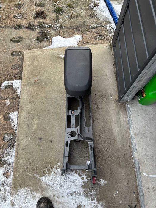 ford focus mk2 lift podlokietnik tunel srodkowy europa