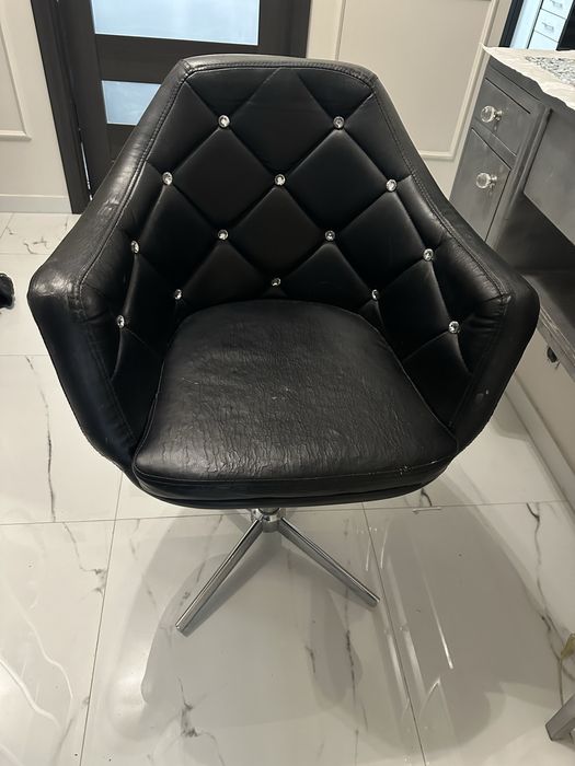 Fotel obrotowy czarny glaumor