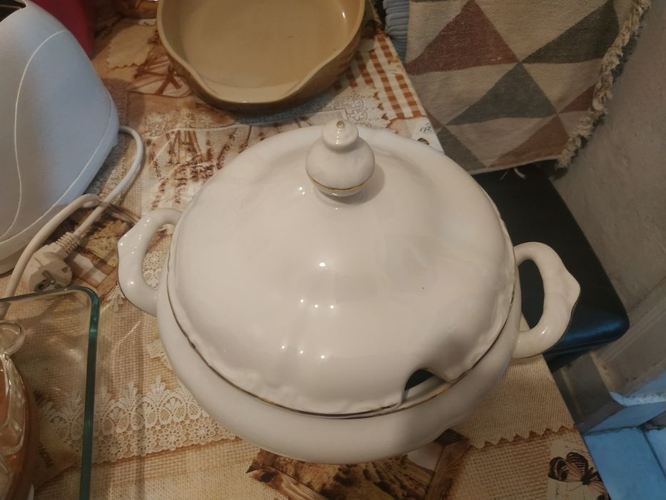 Peças de loica e badsja tudo como novo