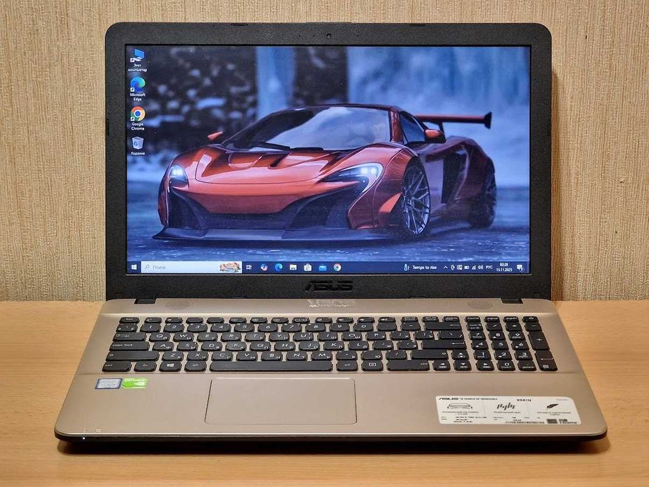 Ігровий сучасний ноутбук Asus, чотирьох ядерний Intel Pentium N3710, NVIDIA GeForce 810M(2Gb), RAM 4Gb HDD 500Gb, Батарея тримає 5 годин.