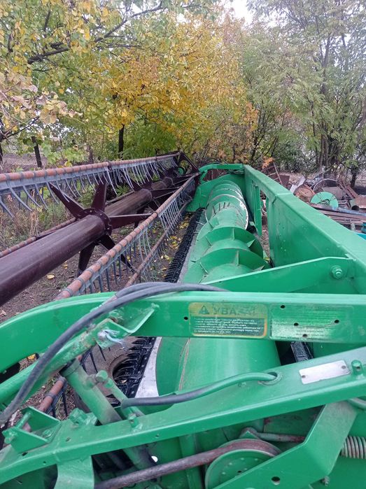 Жатка зернова для John Deere 9500