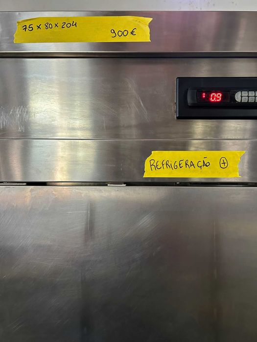 Armário Frigorifico vertical em inox