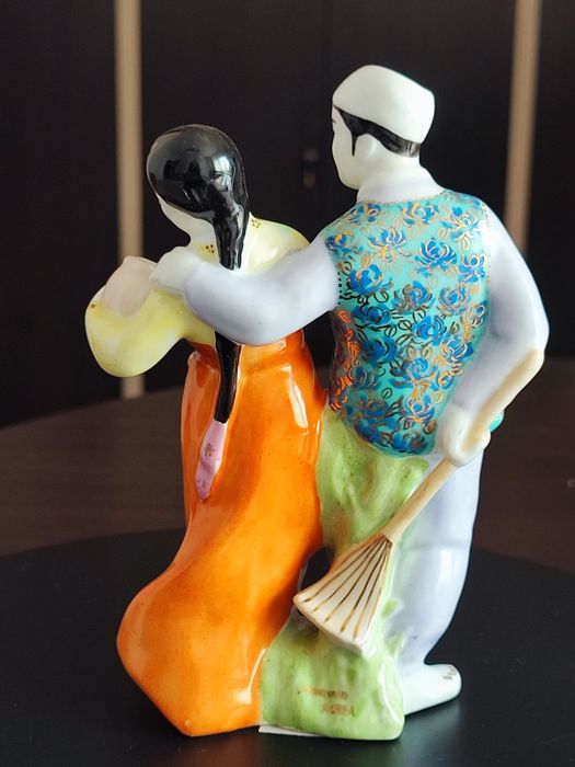 Stara Figurka porcelanowa 17 cm Japan