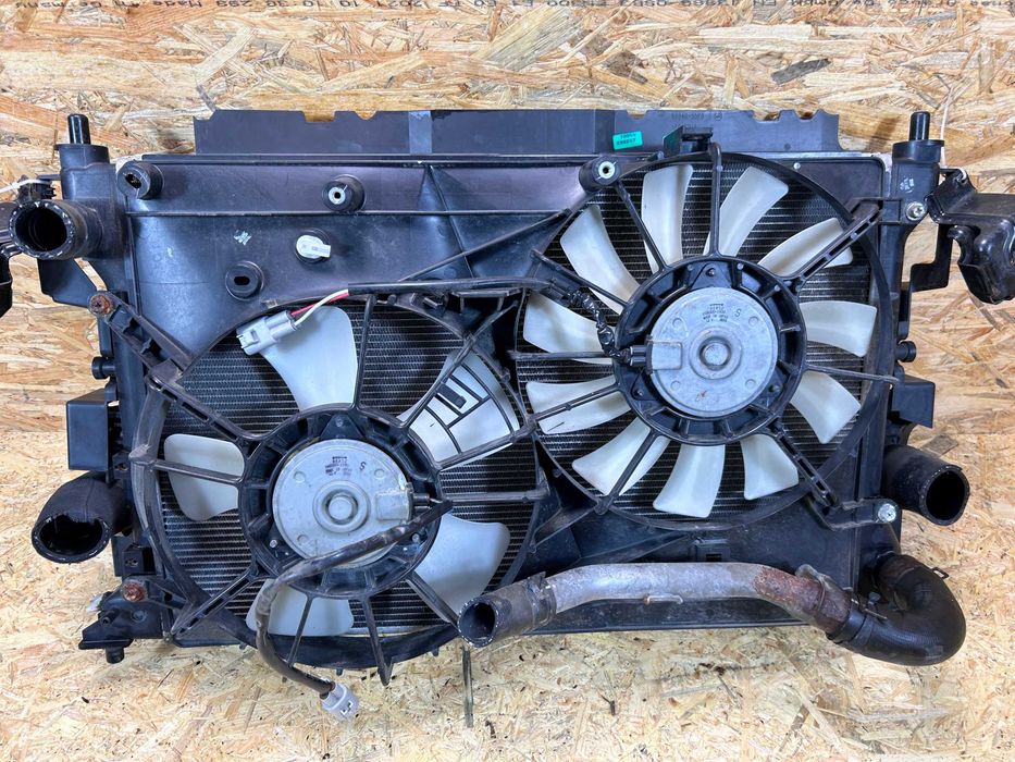 Кришка багажника з розборки Suzuki Vitara IV LY шрот Сузукі запчастини