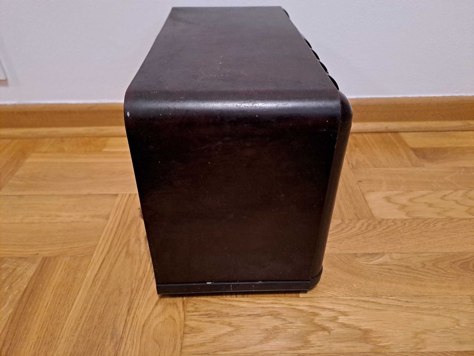 Radio PIONIER 48 nr. seryjny 003777 z 1948 roku