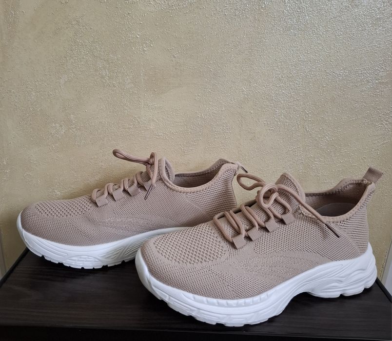 Lekkie buty sportowe