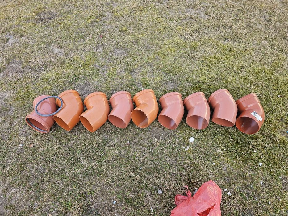 Kolanka kanalizacyjne PCV160/30/35/40