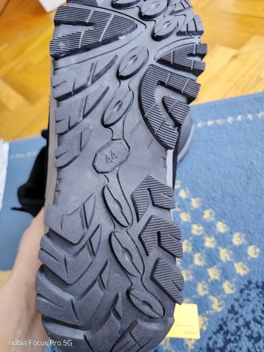 Buty trekingowe męskie 44 nowe