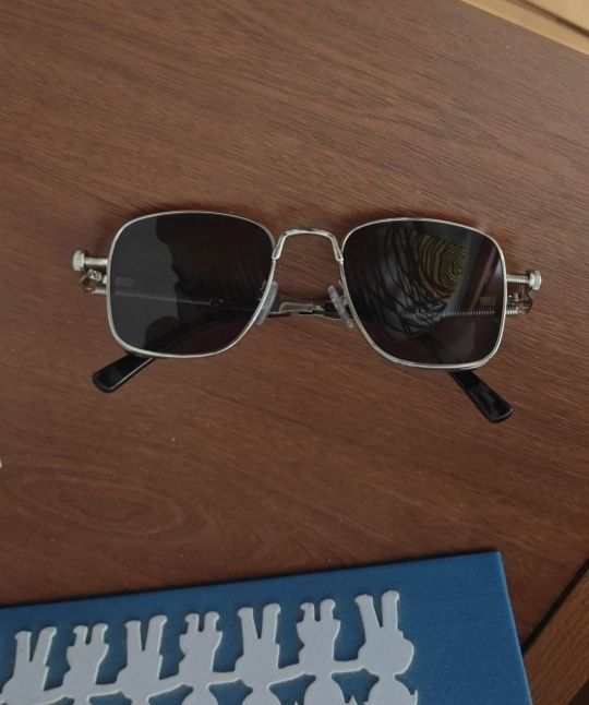 Сонцезахисні окуляри унісекс