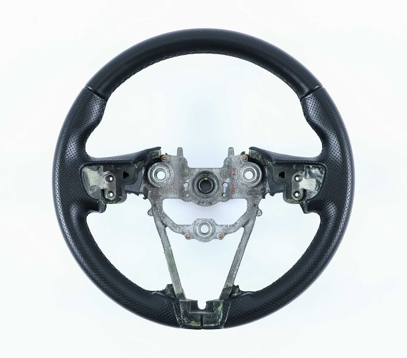 Kierownica do Hyundai i40  obszyta nową skórą PFIcarStyling