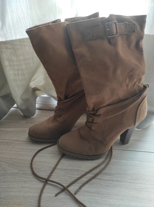 Botas senhora zara novas