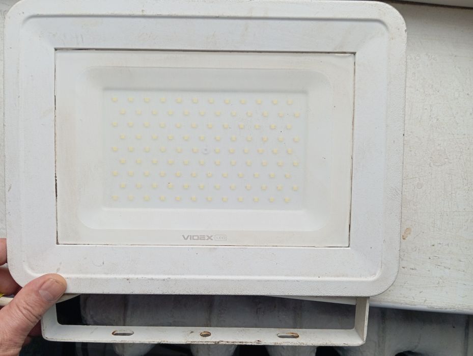 Продам прожектор