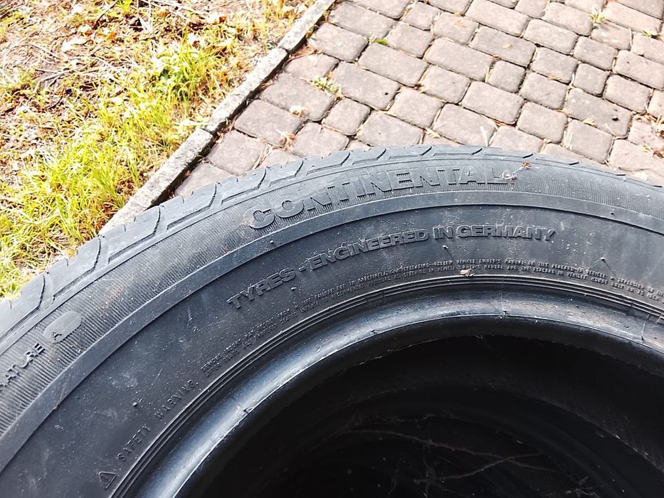 Sprzedam  używany komplet opon