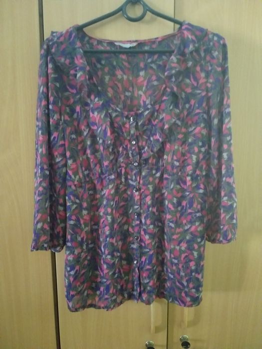 Bluzka damska z cienkiej tkaniny
