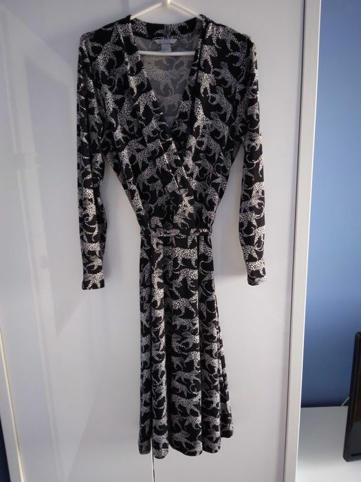 Sukienka midi 38 M czarna kopertowa H&M elegancka jesienna wzorzysta