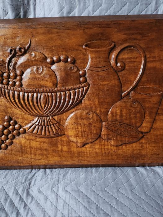 Płaskorzeźba drewno gube  Patera  z owocami SNIADANIE