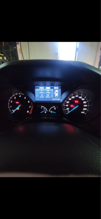 Ford Focus 2012 1.6 турбо