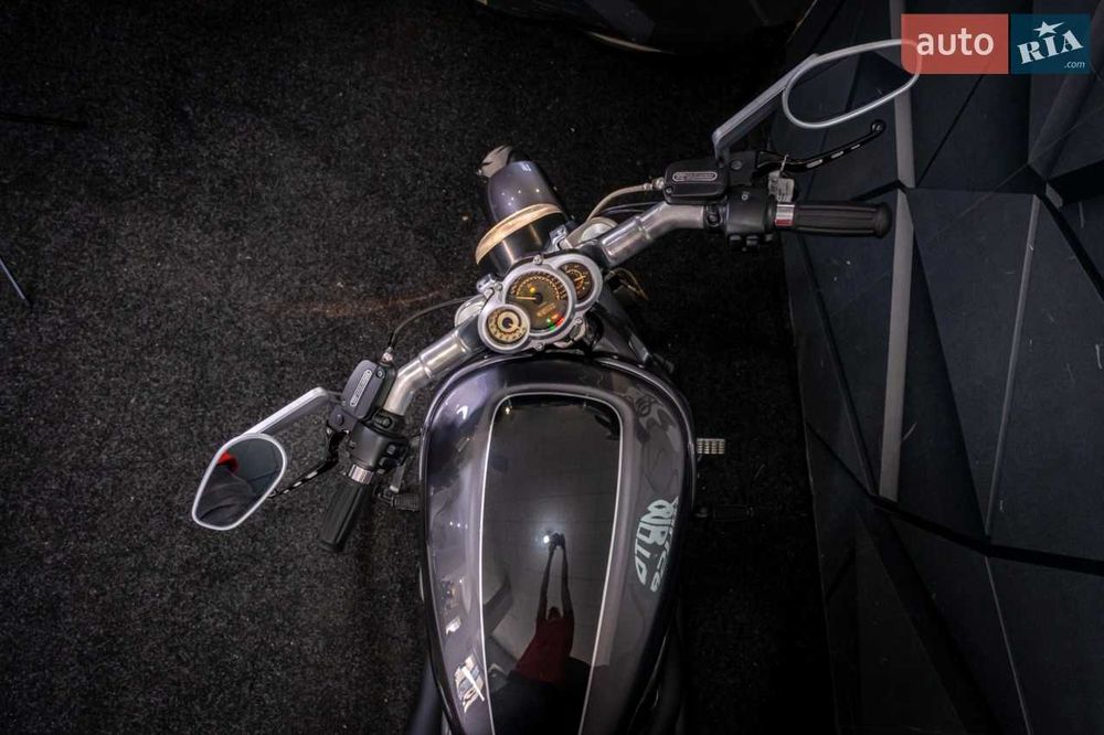 Harley-Davidson VRSCF V-Rod Muscle