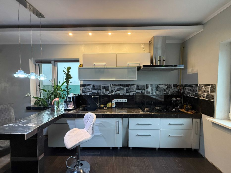 Продаж капітального 5кім будинку в м. Миронівка Є ВІДЕООГЛЯД