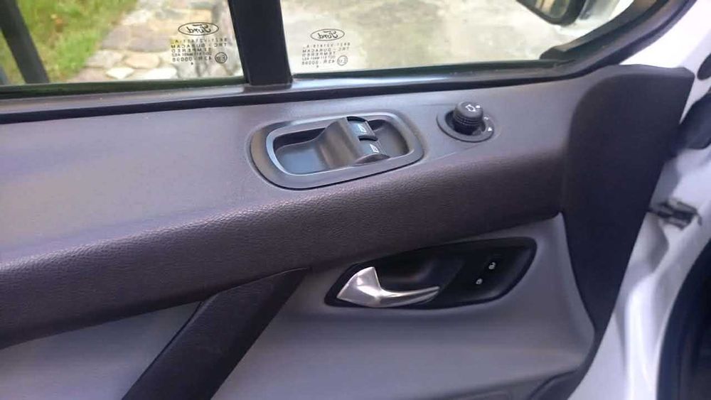 Ford Transit Custom L1H2 - zamiana na osobowy