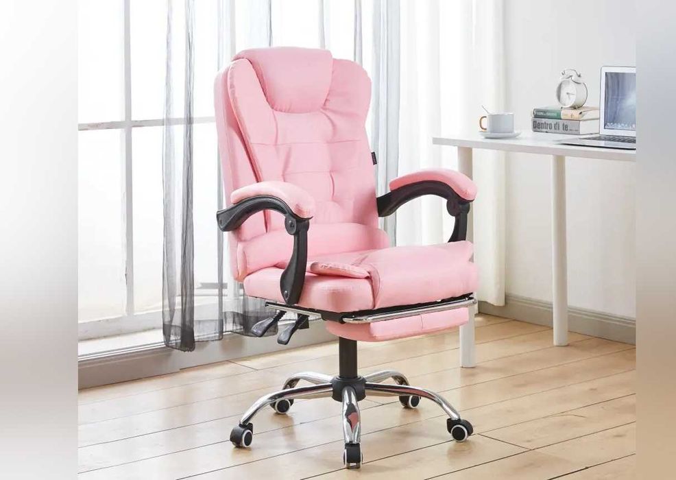 Розовое кресло Amster на колесиках компьютерное офисное для дома