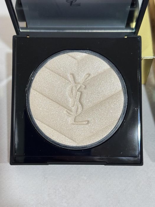 Хайлайтер для обличчя Yves Saint Laurent