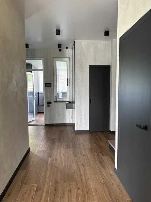 В продаже шикарный дом с авторским ремонтом! Большая Даниловка