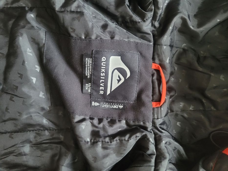 Kurtka Quicksilver narty, snowboard, podszewka, jak nowa