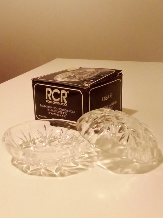 Guarda jóias de cristal