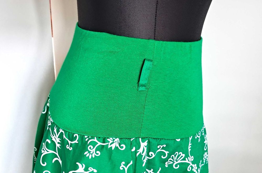 Włoska szeroka bawełniana spódnica M/S 38/36 cotton