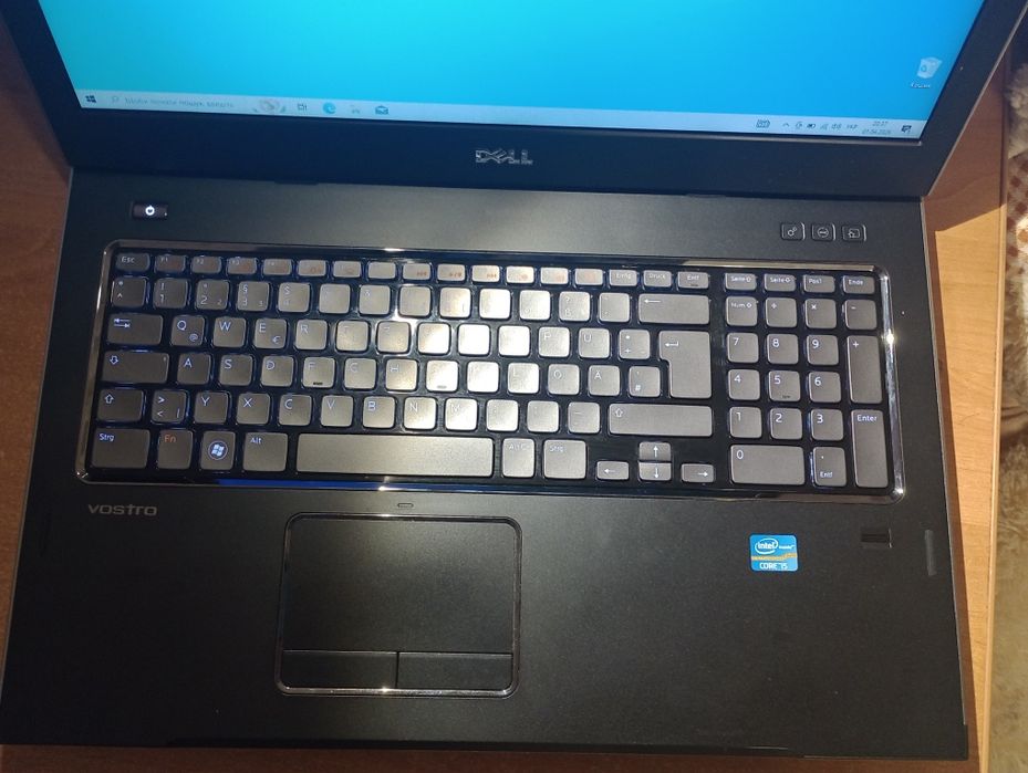 Ноутбук Dell Vostro i5