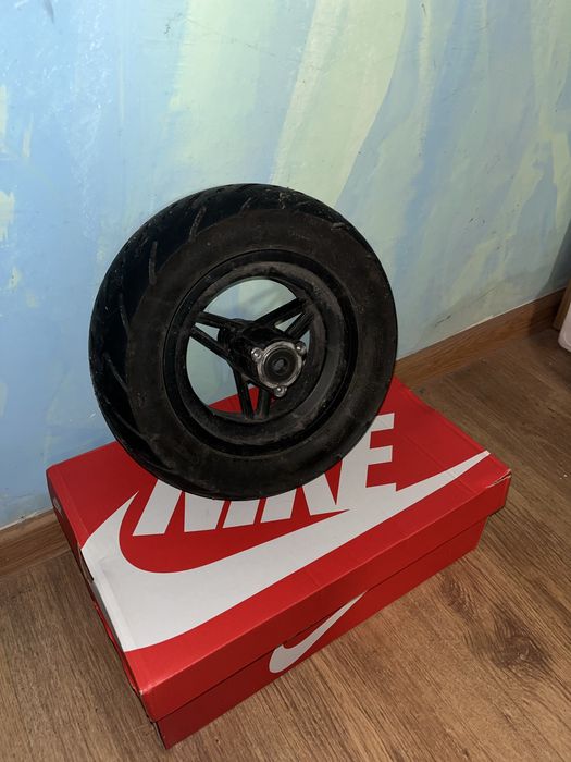 Sprzedam felgi przednie kukirng g4 oraz oski przednie i tylnie