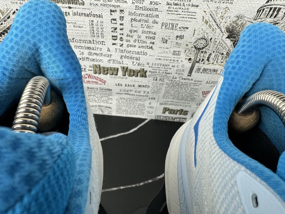 Оригінал Розмір 45 Кросівки Hoka One One Clifton 9 Взуття