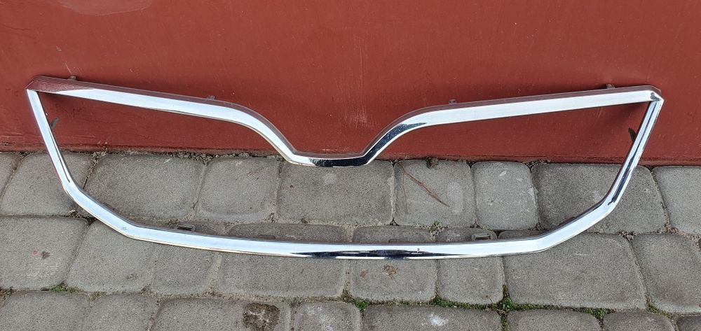 Хром накладка на решітку