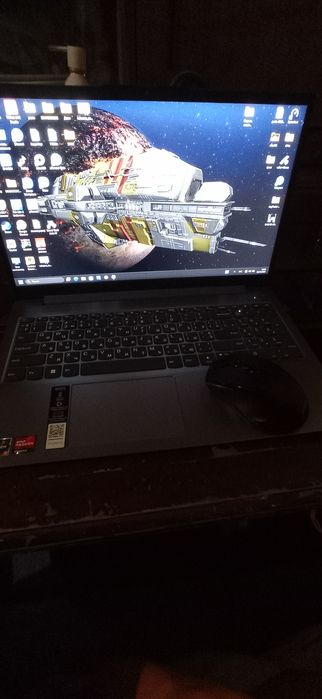 Сучасний Lenovo Slim 3 | Ryzen 5 7520U | 16GB RAM | SSD 512GB